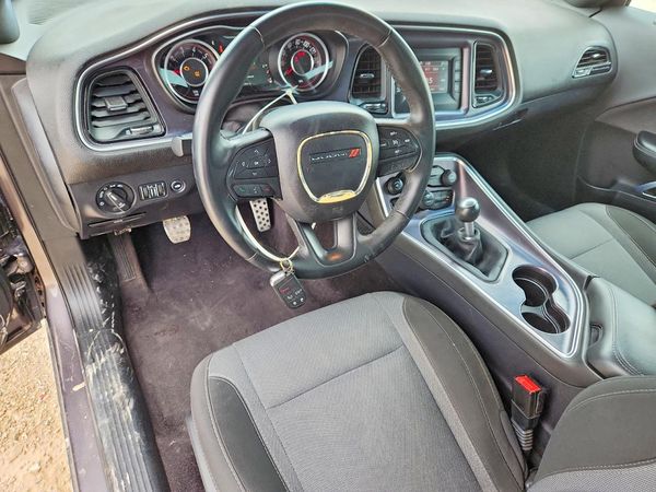 2016 DODGE CHALLENGER SXT Plus
