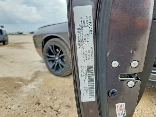 2016 DODGE CHALLENGER SXT Plus