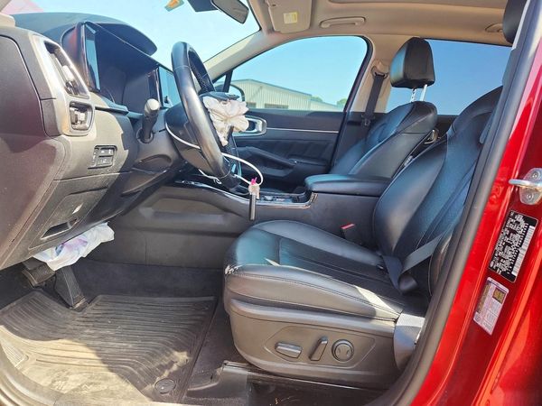 2021 KIA SORENTO SX, SXP