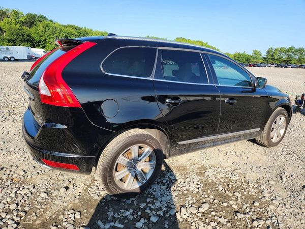 2016 VOLVO XC60