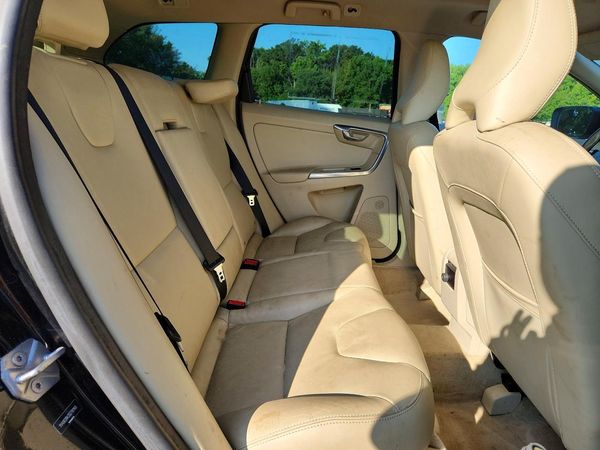 2016 VOLVO XC60