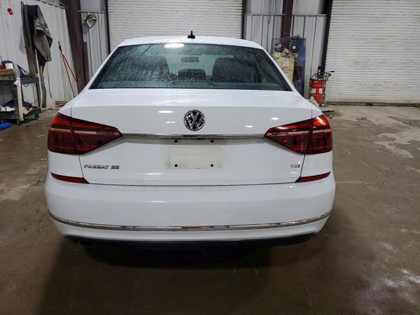2017 VOLKSWAGEN PASSAT