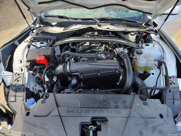 2026 FORD MUSTANG I4