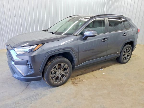 2020 TOYOTA RAV4 XLE Premium