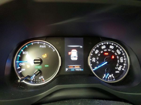 2020 TOYOTA RAV4 XLE Premium
