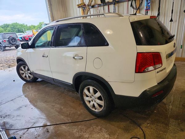 2013 KIA SORENTO Base / LX