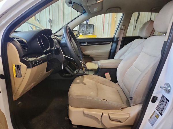 2013 KIA SORENTO Base / LX