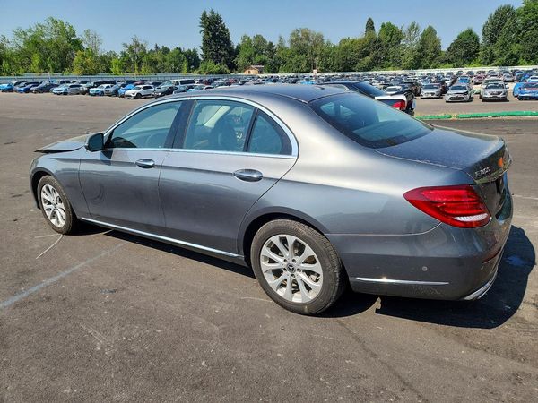 2018 MERCEDES-BENZ E E300