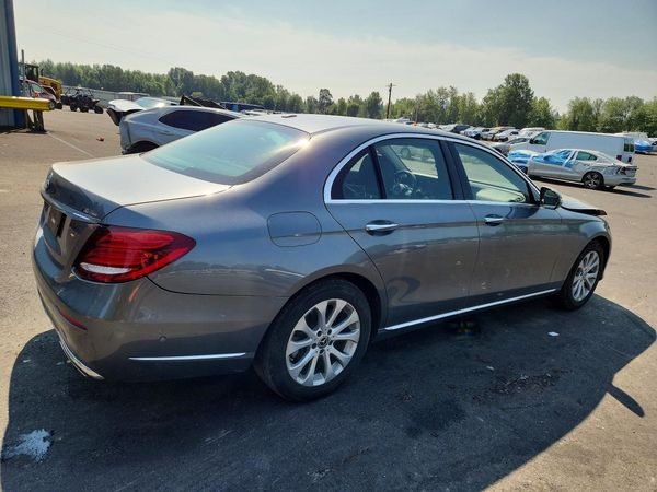 2018 MERCEDES-BENZ E E300