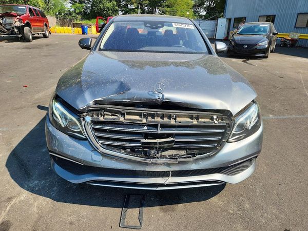2018 MERCEDES-BENZ E E300