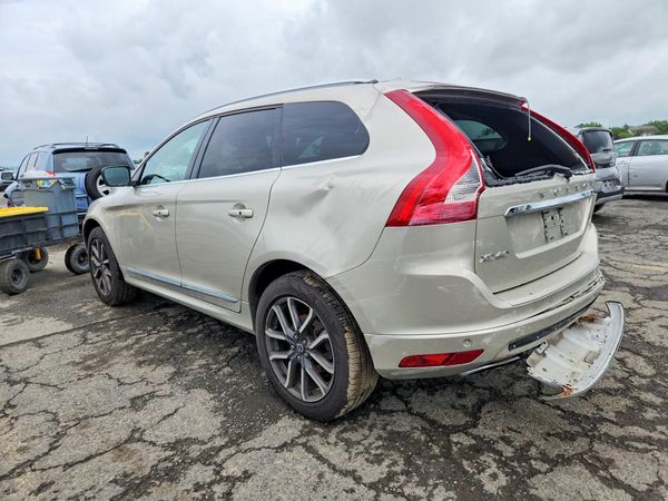 2017 VOLVO XC60 Dynamic