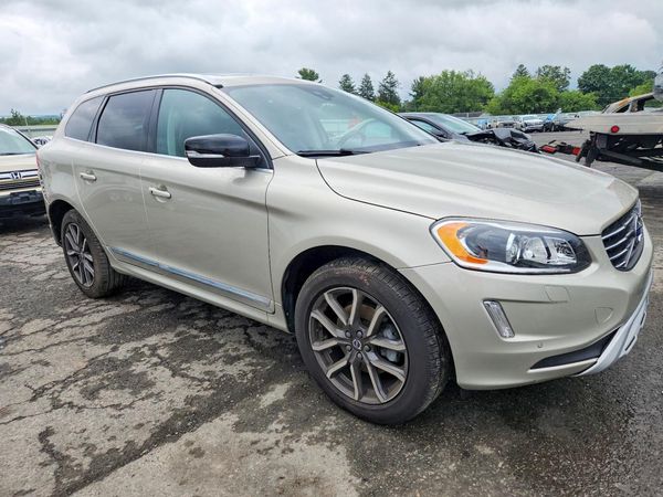 2017 VOLVO XC60 Dynamic