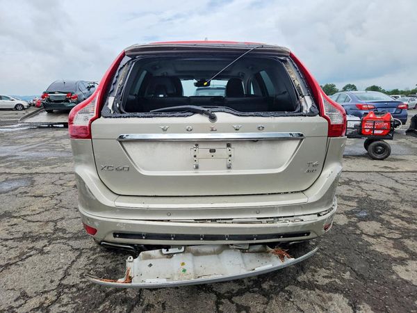 2017 VOLVO XC60 Dynamic