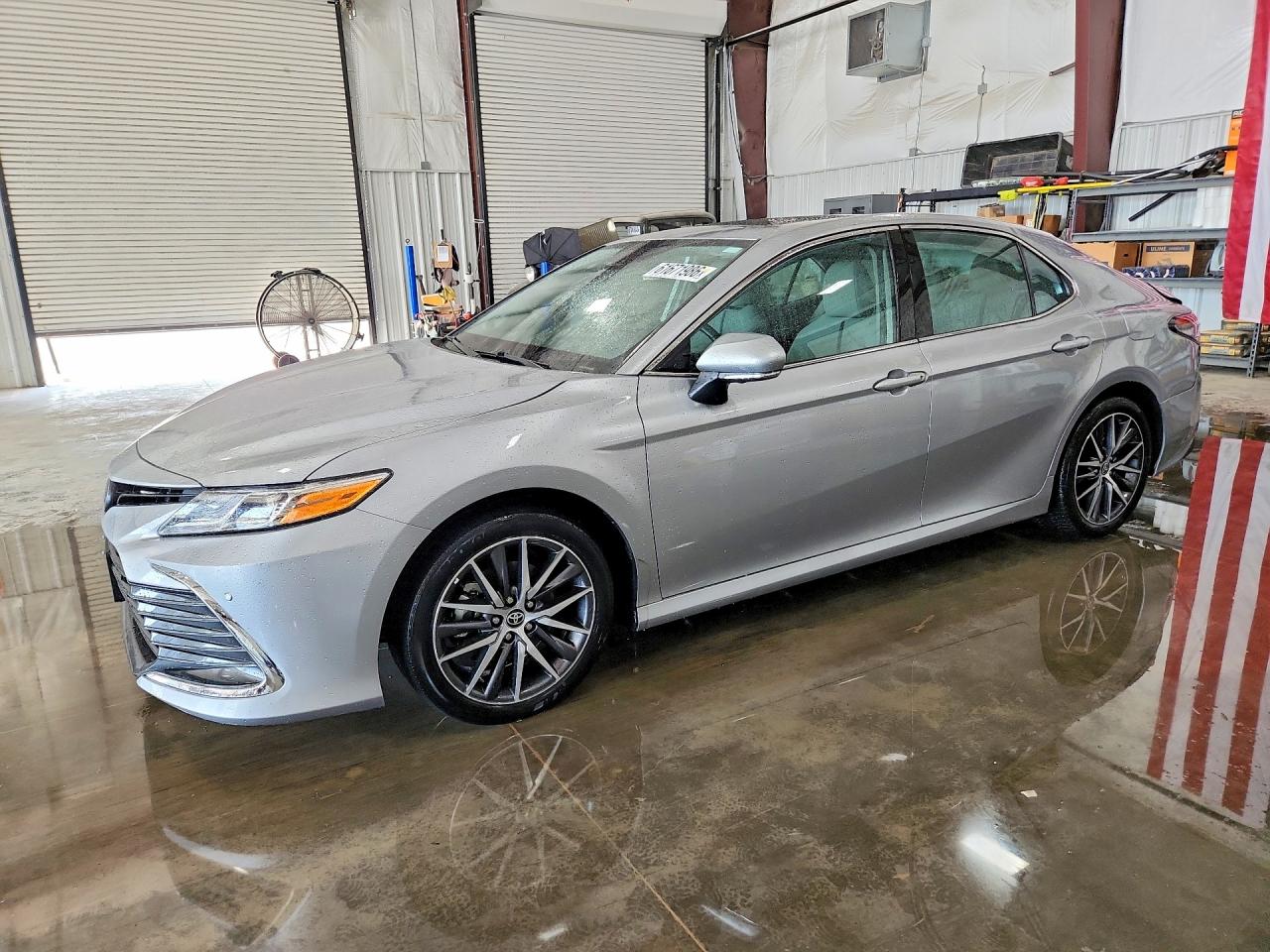 2023 TOYOTA CAMRY