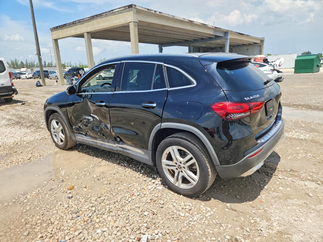 2022 MERCEDES-BENZ GLA GLA250