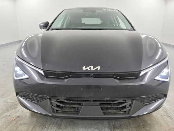 2025 KIA EV6