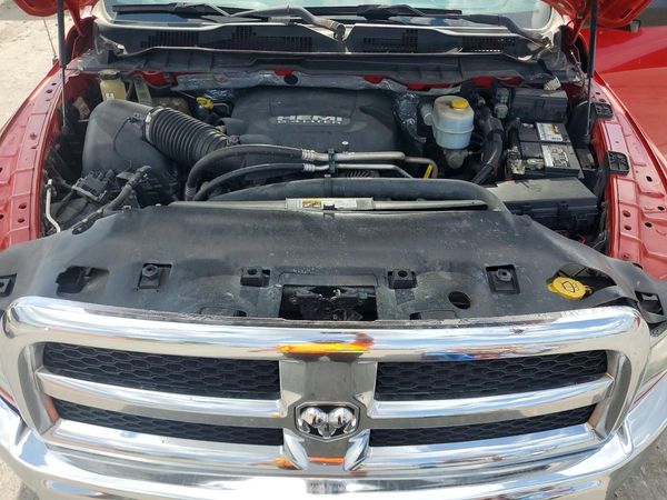 2016 RAM 2500 ST — Engine bay
