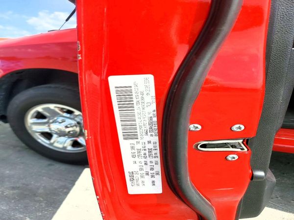 2016 RAM 2500 ST — VINS