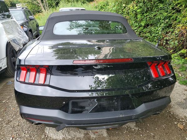 2026 FORD MUSTANG I4