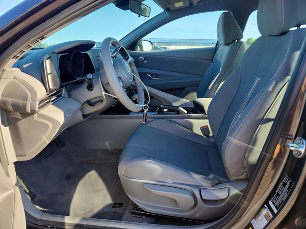 2022 HYUNDAI ELANTRA SEL