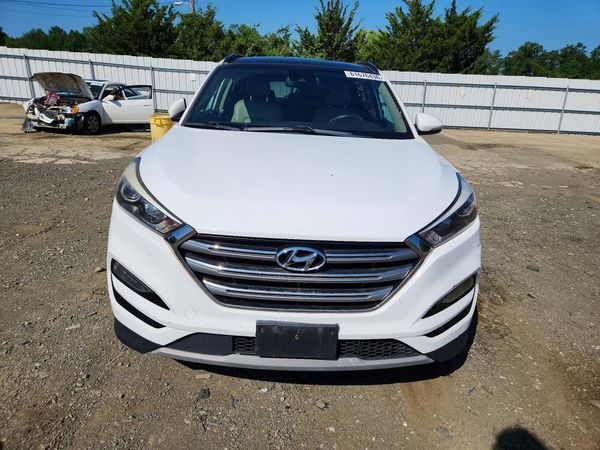2017 HYUNDAI TUCSON
