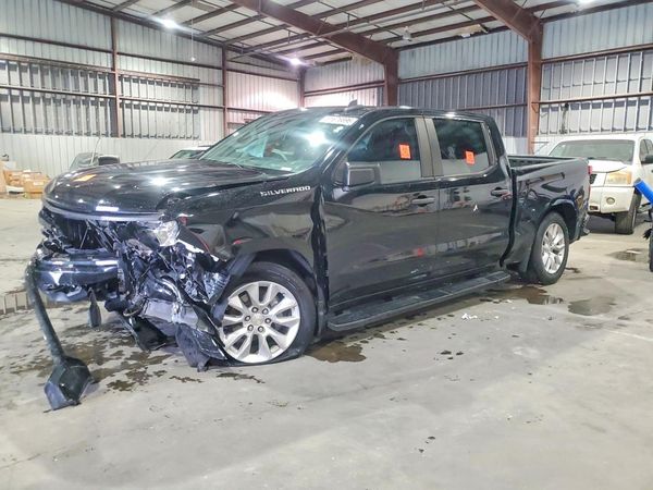 2023 CHEVROLET SILVERADO Custom — Front 3/4