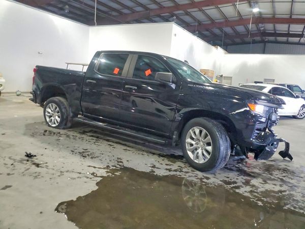2023 CHEVROLET SILVERADO Custom — Passenger 3/4