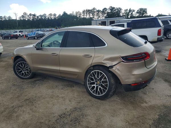 2016 PORSCHE MACAN