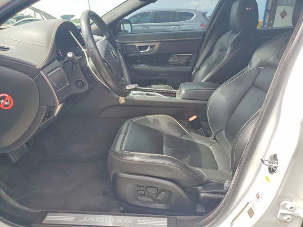 2014 JAGUAR XF XFRS — DENT