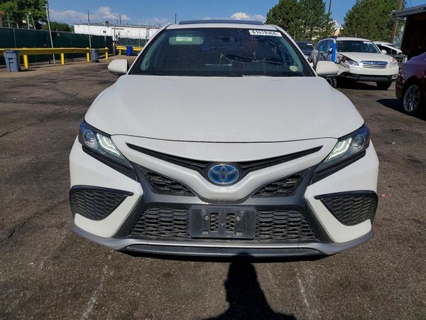 2022 TOYOTA CAMRY XSE