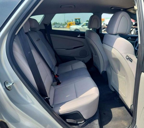 2017 HYUNDAI TUCSON