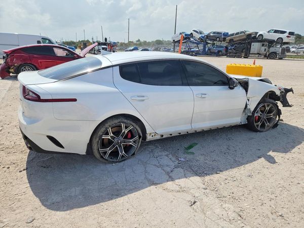 2020 KIA STINGER GT