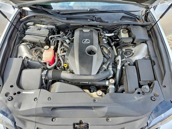 2017 LEXUS GS 200T