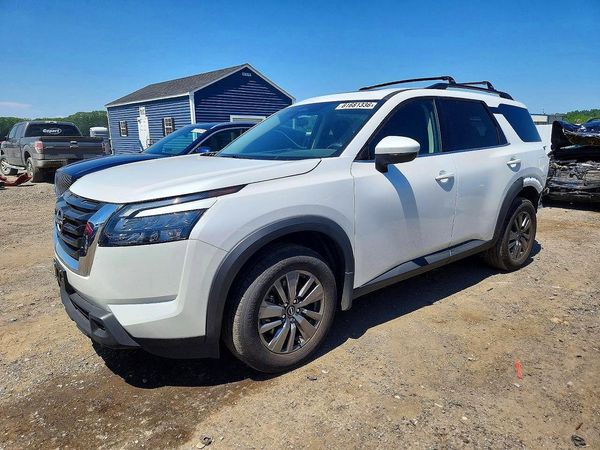 2025 NISSAN PATHFINDER SV