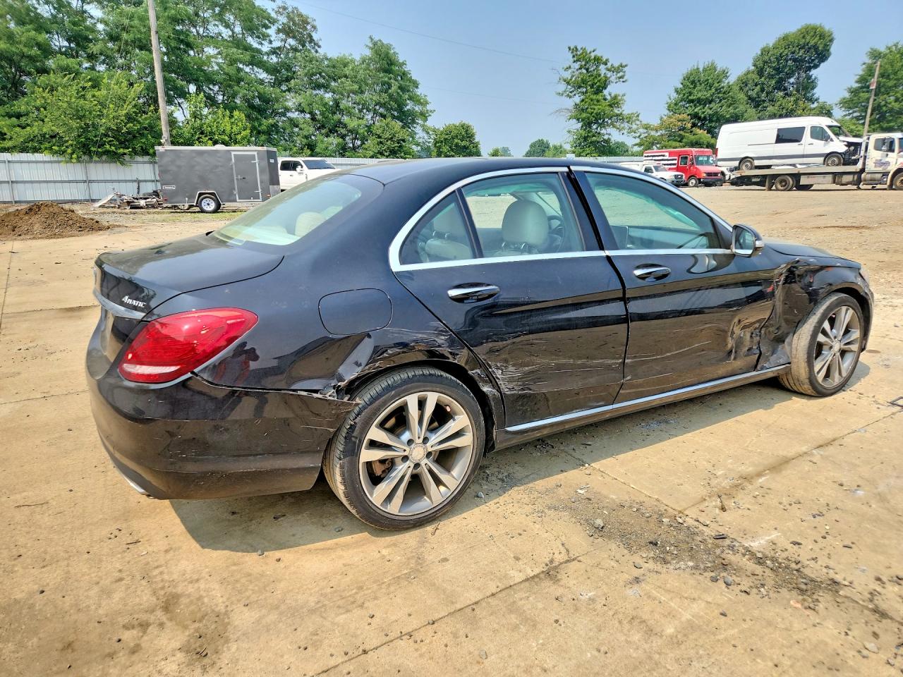 2015 MERCEDES-BENZ C 4-MATIC