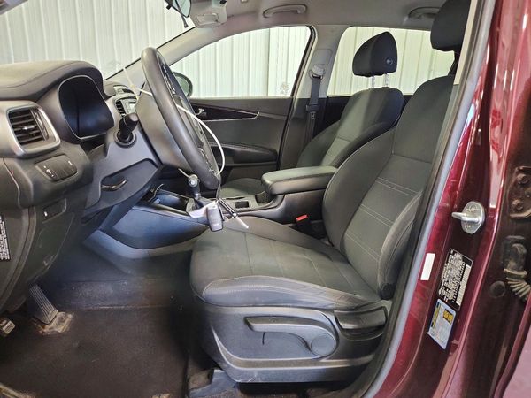 2018 KIA SORENTO L, LX