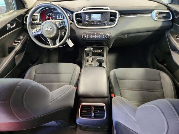 2018 KIA SORENTO L, LX