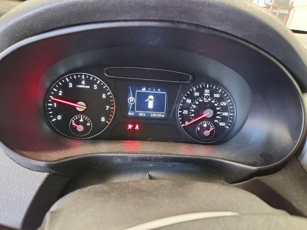 2018 KIA SORENTO L, LX