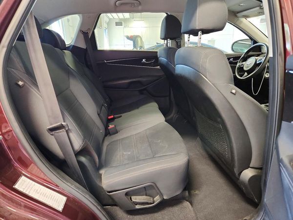 2018 KIA SORENTO L, LX