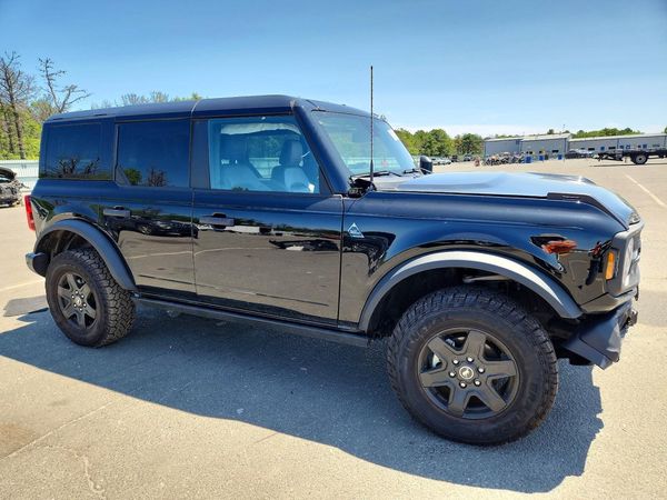 2024 FORD BRONCO Black Diamond