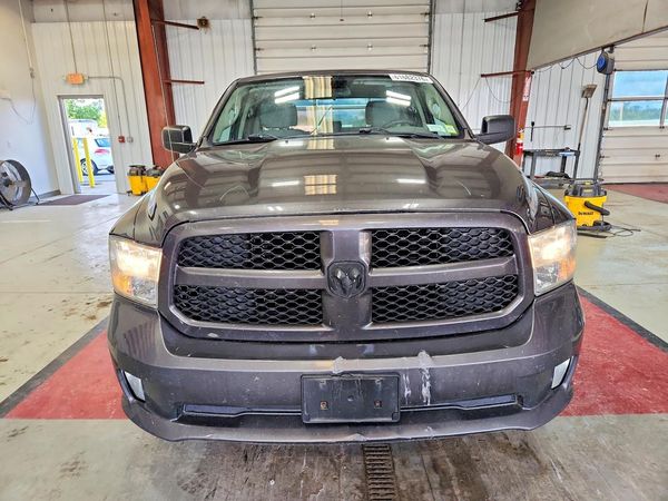 2017 RAM 1500 ST