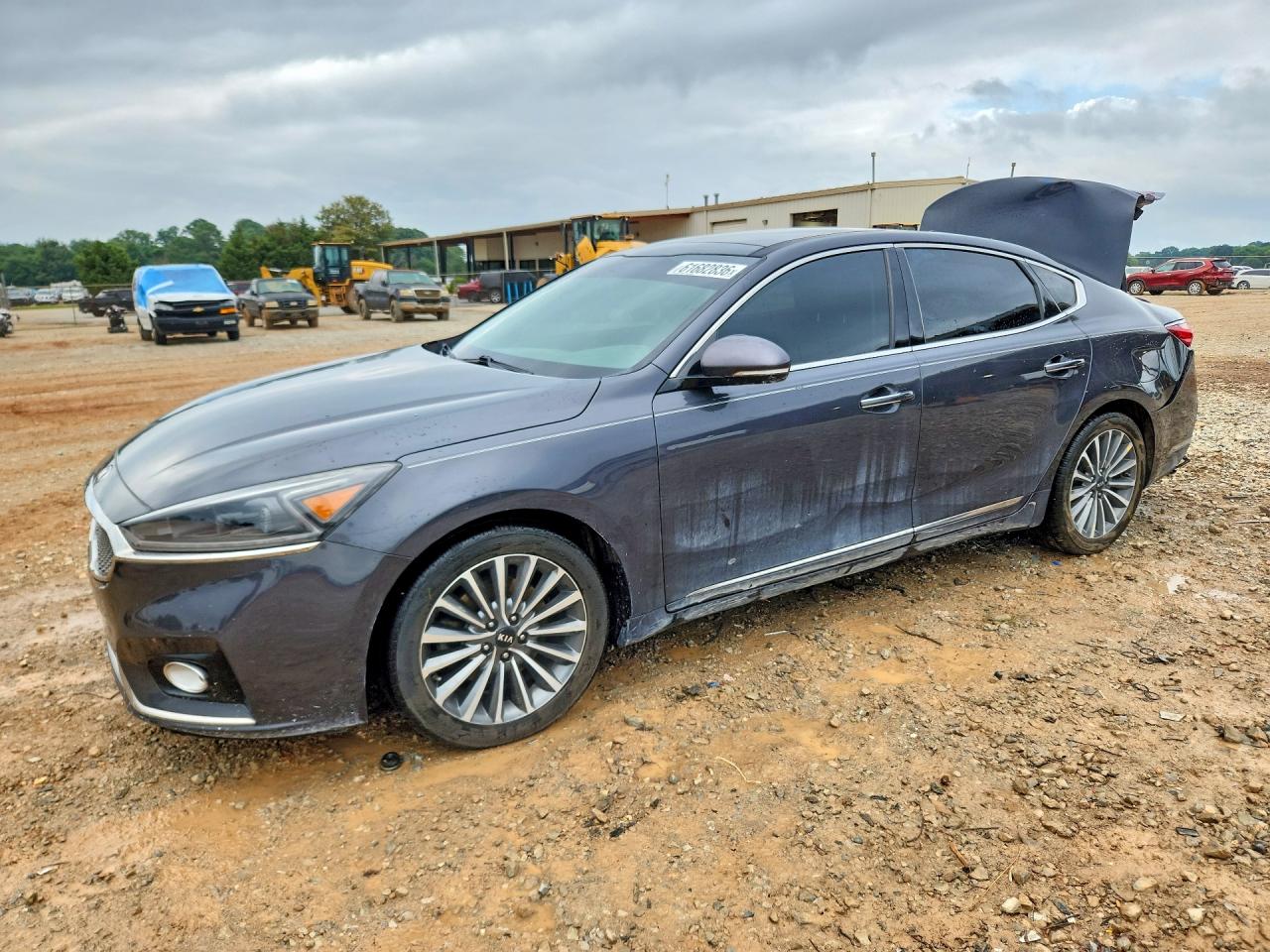 2017 KIA CADENZA