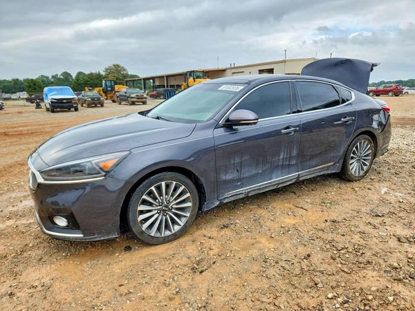 2017 KIA CADENZA