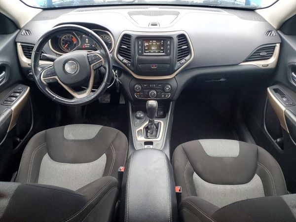 2018 JEEP CHEROKEE SPORT 4X4