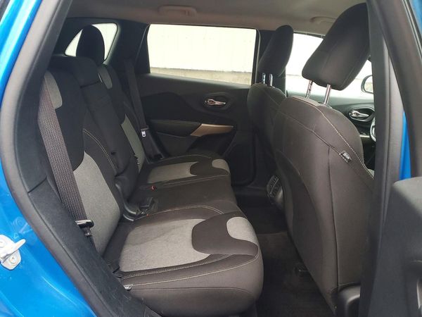 2018 JEEP CHEROKEE SPORT 4X4