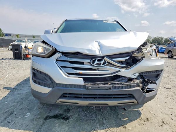2016 HYUNDAI SANTA FE Base