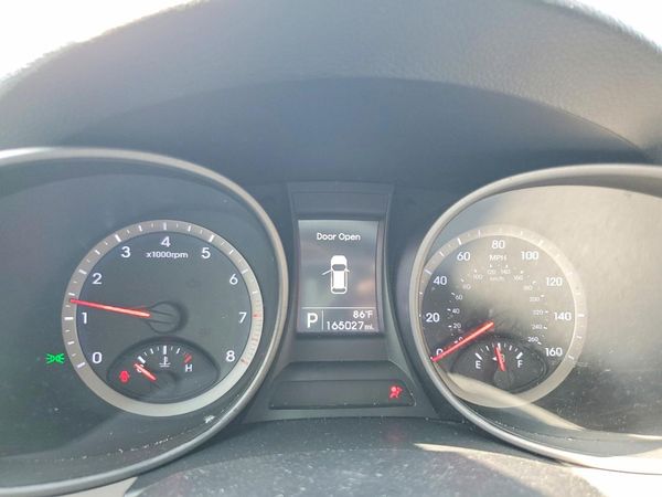 2016 HYUNDAI SANTA FE Base