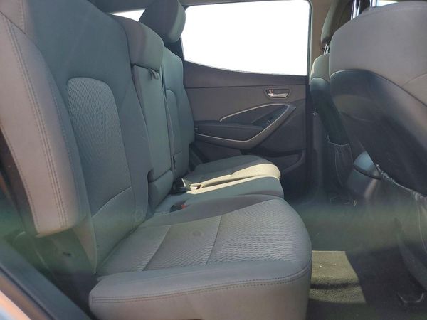 2016 HYUNDAI SANTA FE Base