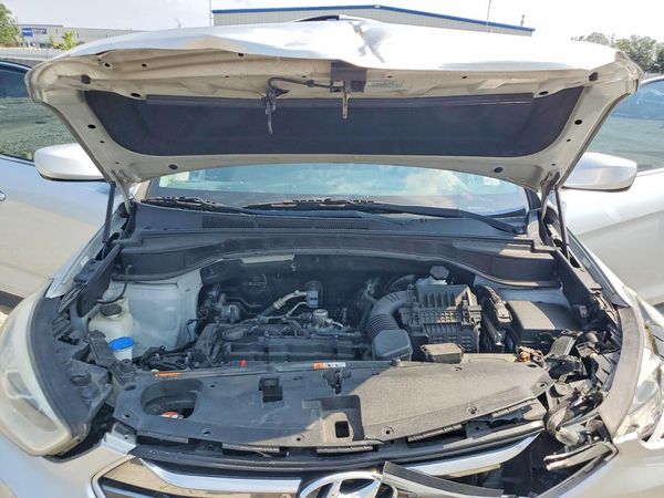 2016 HYUNDAI SANTA FE Base