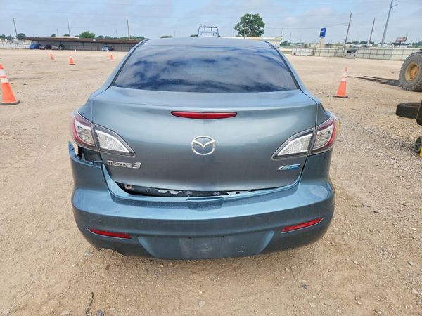 2013 MAZDA 3 Sport/GX